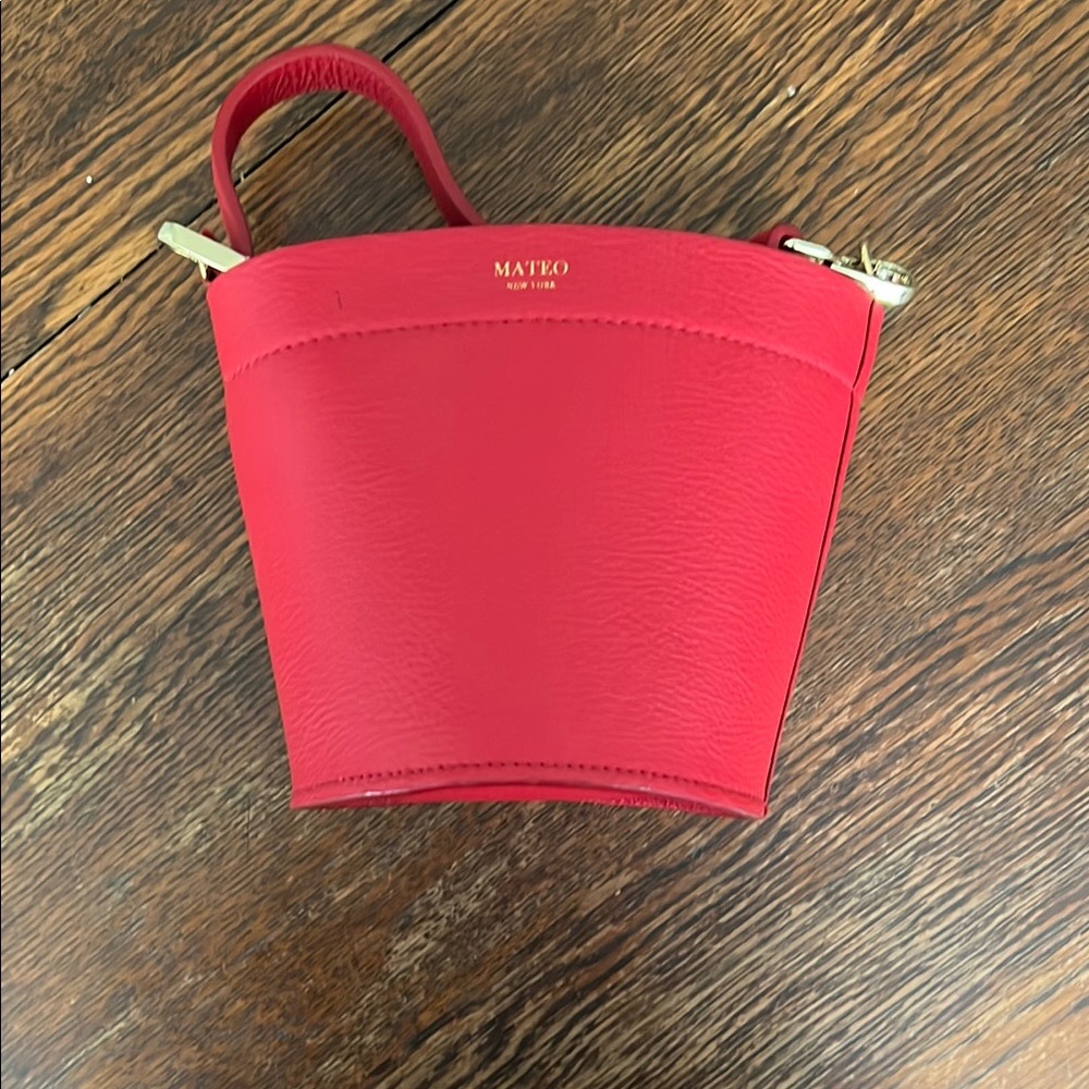 Mateo New York leather bucket bag